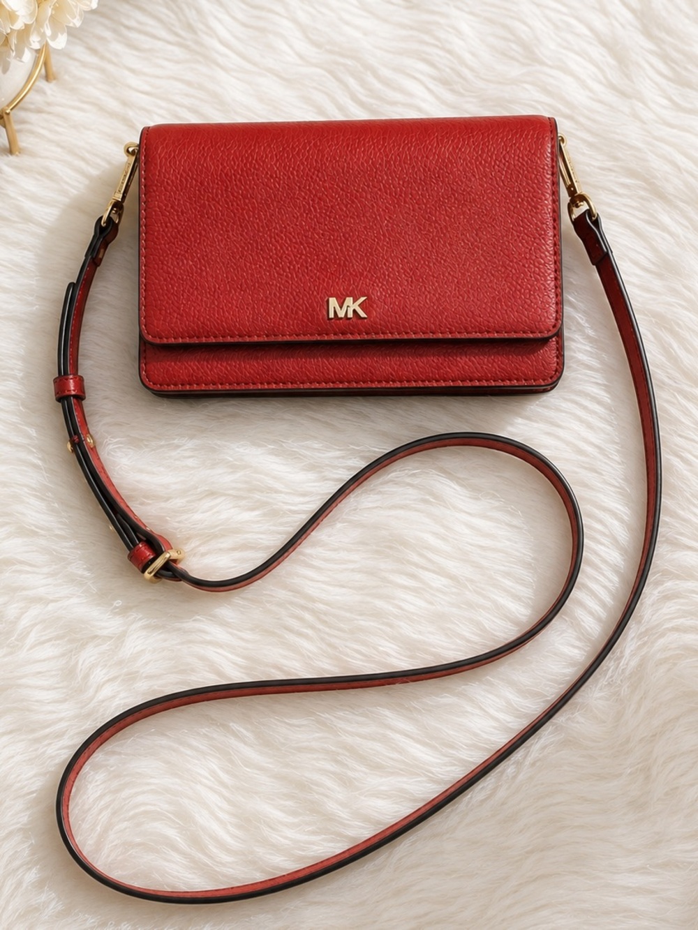 NWT Michael Kors MK Pebble Leather Phone Wallet Crossbody Bag - Red / Gold